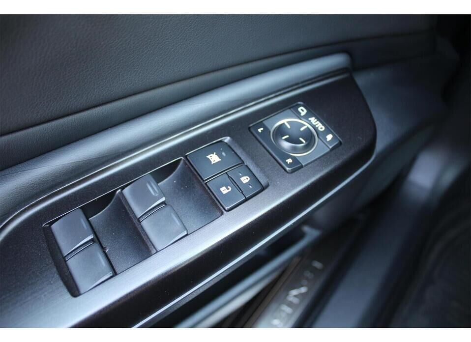 Lexus ES, VII 250 2.5 AT (200 л.с.)