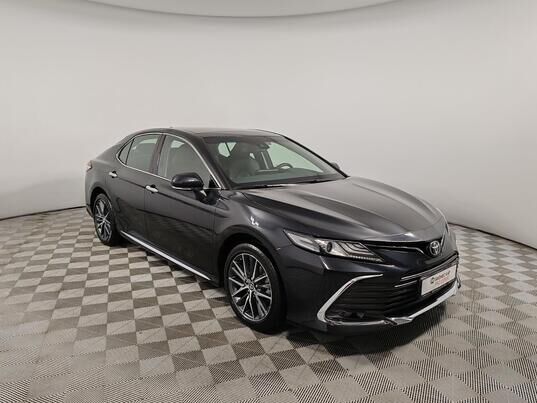Toyota Camry, 2023 г., 18 952 км