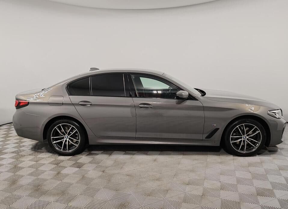 BMW 5 серии, VII (G30/G31) Рестайлинг 520d 2.0d AT (190 л.с.)