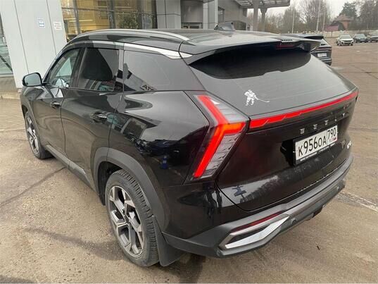 Geely Atlas, 2023&nbsp;г., 27&nbsp;360&nbsp;км