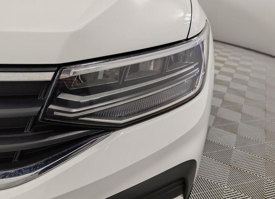 Volkswagen Tiguan, II Рестайлинг 1.4 AMT (150 л.с.)