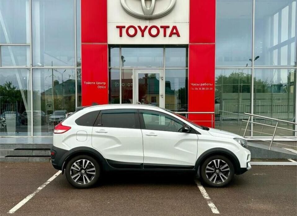 LADA (ВАЗ) XRAY, I Cross 1.6 CVT (113 л.с.)