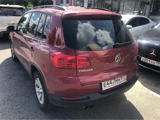 Volkswagen Tiguan, 2012 г., 183 976 км