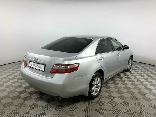 Toyota Camry, 2011 г., 200 001 км