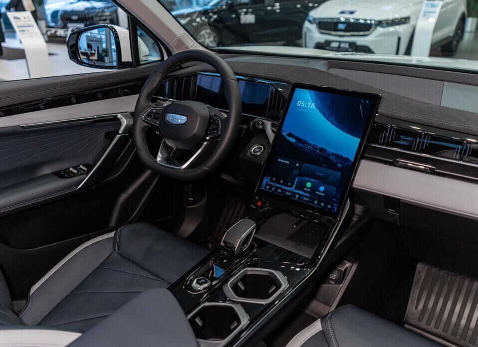 Geely Atlas, II 2.0 AT (200 л.с.) 4WD