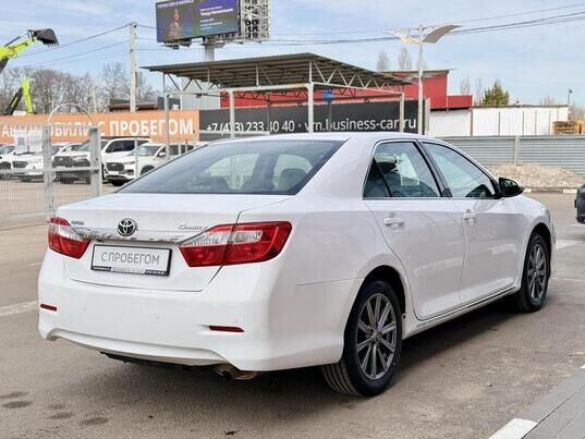 Toyota Camry, 2014&nbsp;г., 178&nbsp;800&nbsp;км