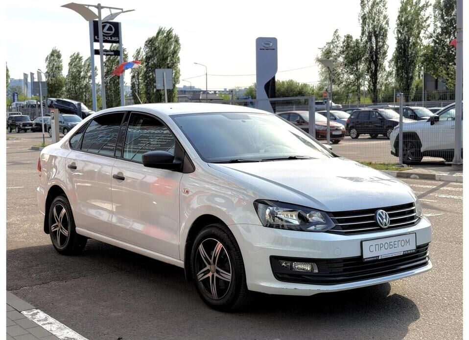 Volkswagen Polo, V Рестайлинг 1.6 AT (110 л.с.)